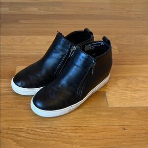 Time and Tru Black High-Top Sneakers